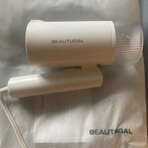 Beautural White Steam Iron with Ceramic Plate